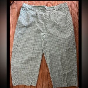 Alfred Dunner Green Gingham Capri Pants Size 16W Elastic Waist Cotton Stretch